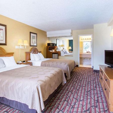 Rodeway Inn Central Clearwater Beach Exteriör bild
