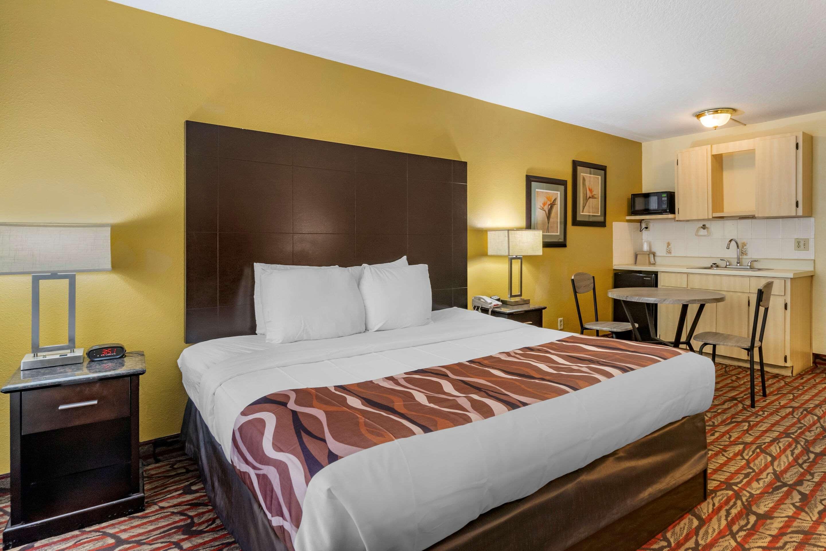 Rodeway Inn Central Clearwater Beach Exteriör bild