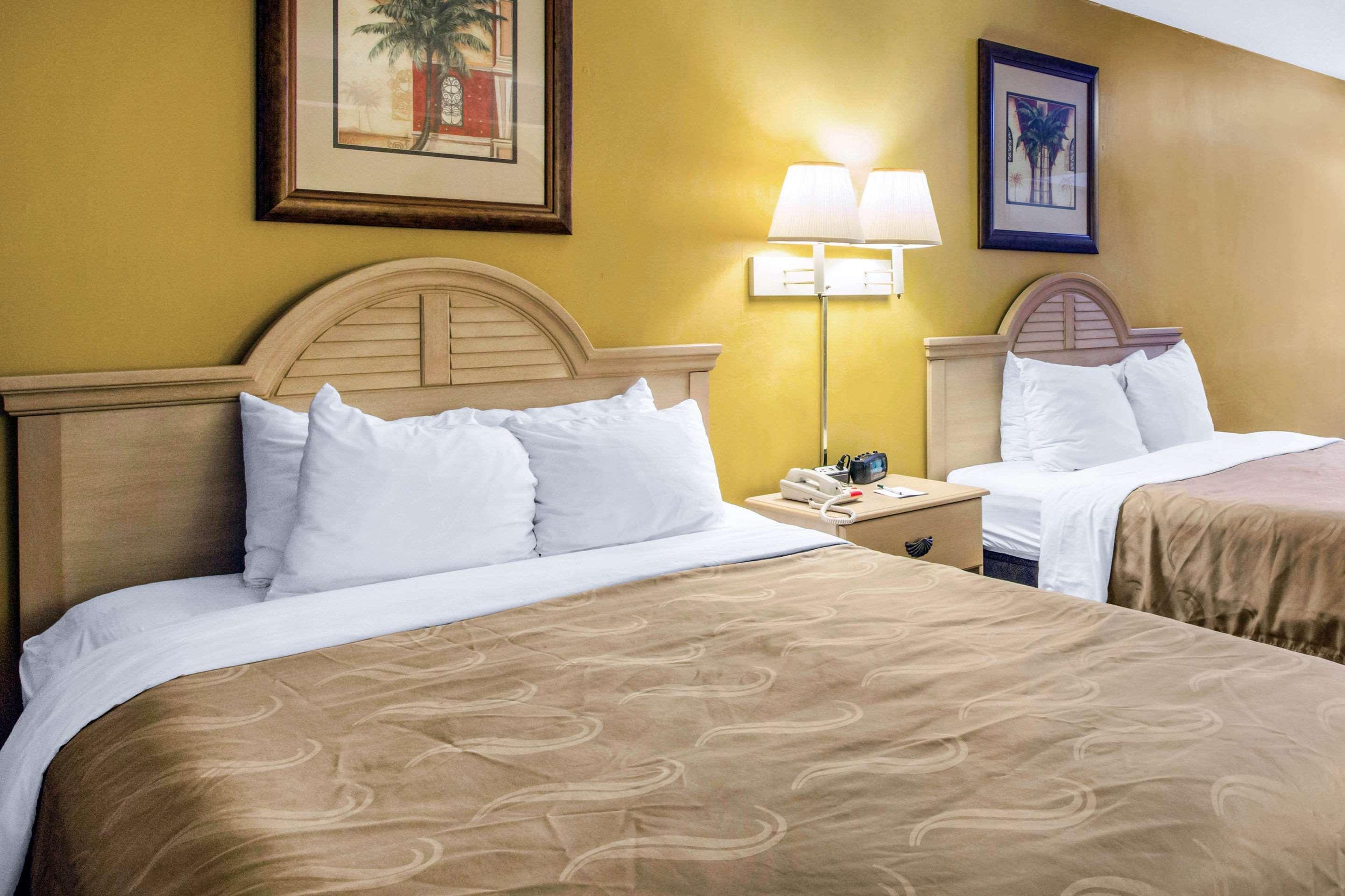 Rodeway Inn Central Clearwater Beach Exteriör bild