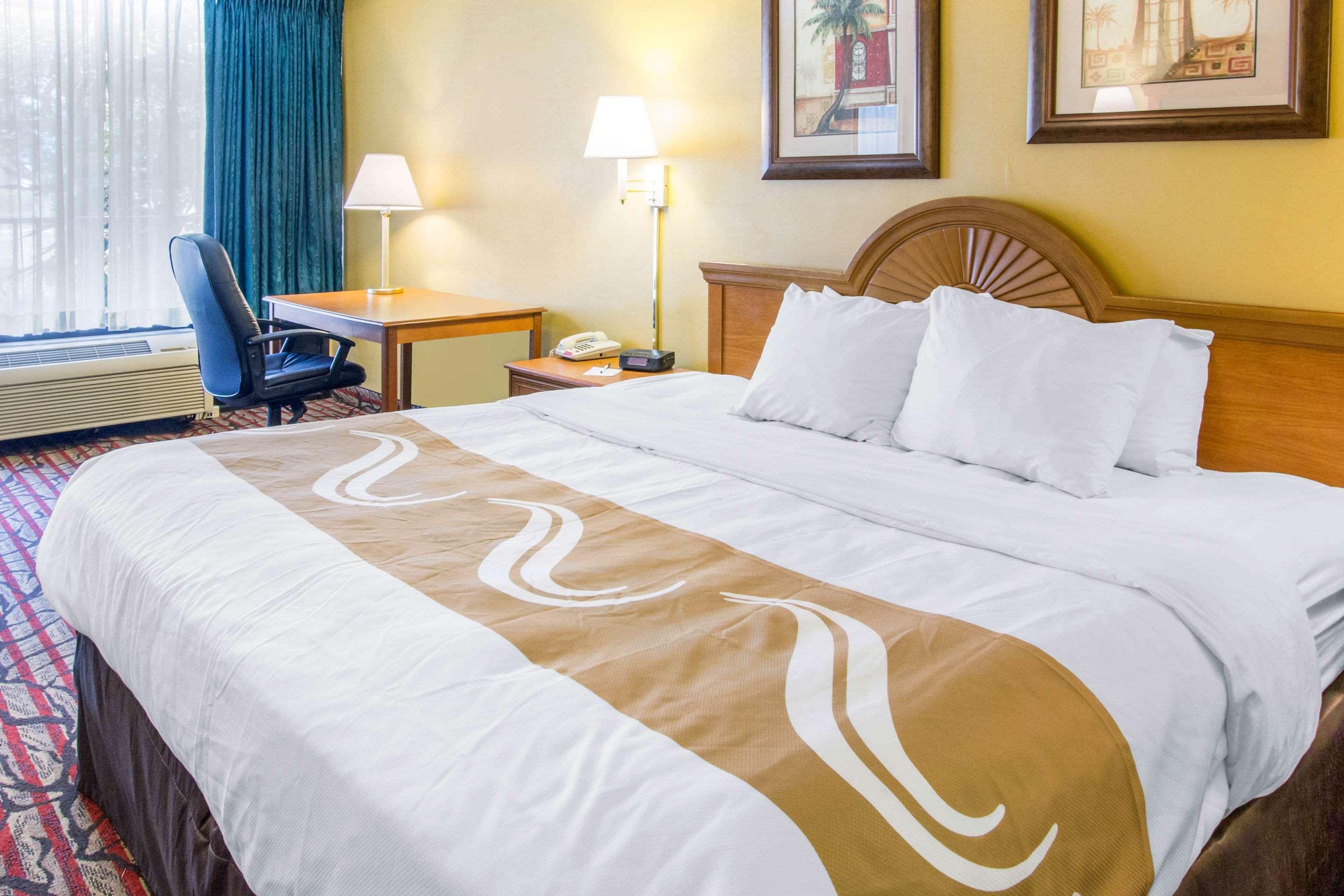 Rodeway Inn Central Clearwater Beach Exteriör bild