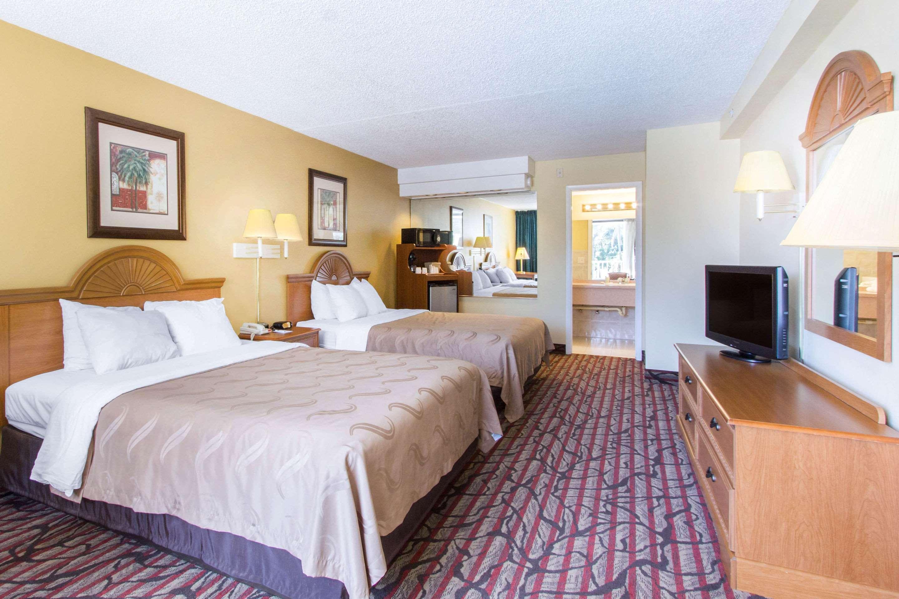 Rodeway Inn Central Clearwater Beach Exteriör bild